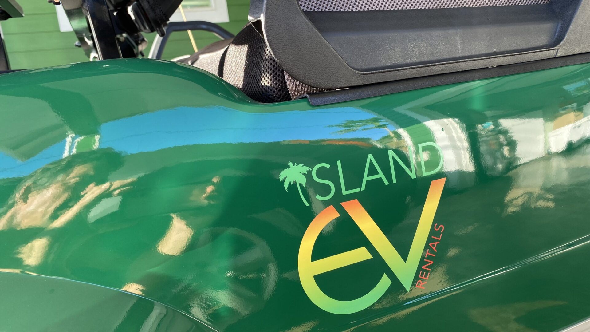 Island_EV_Logo_Green_Carrier scaled