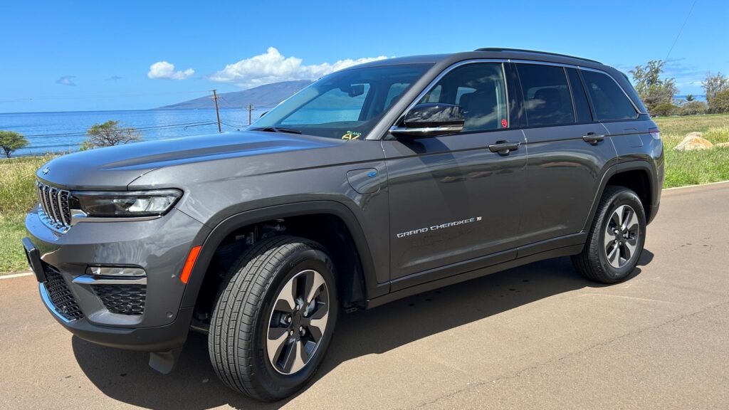 IMG_JC_DkGrey_1656-scaled