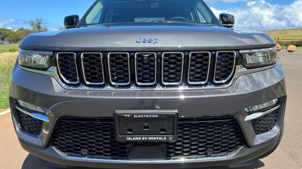 IMG_JC_DkGrey_1659-scaled