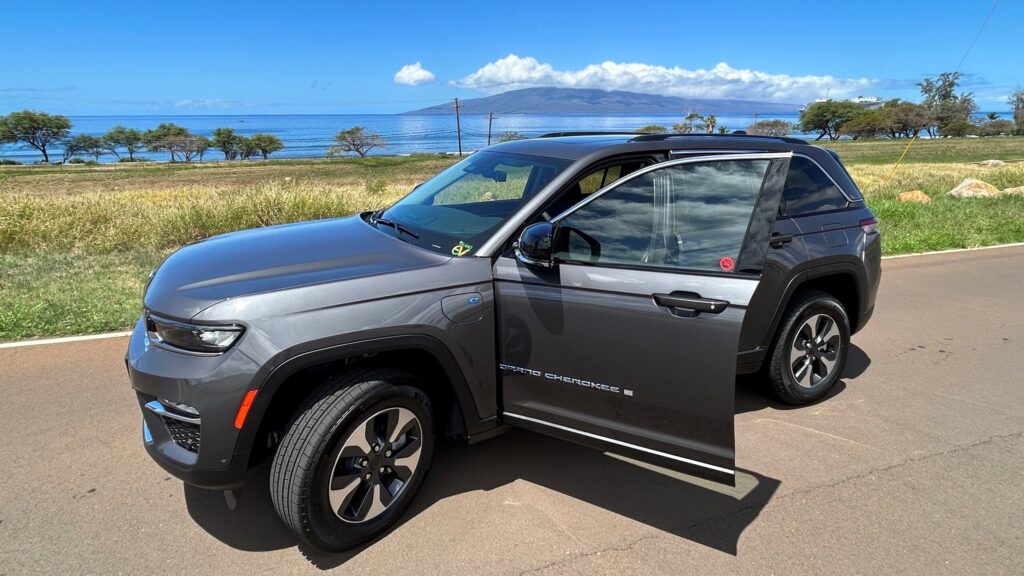 IMG_JC_DkGrey_1667-scaled