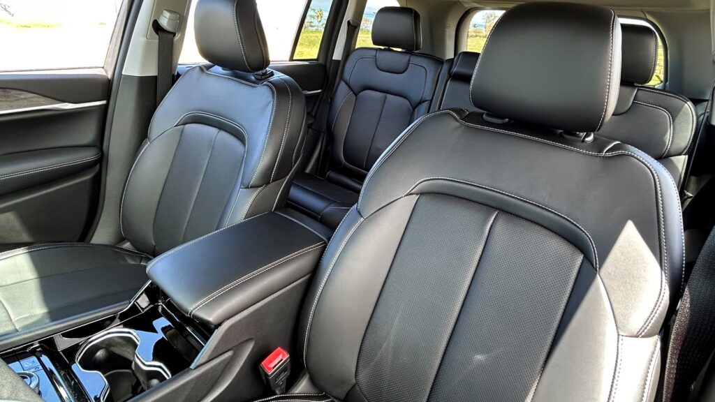 IMG_JC_DkGrey_1675-scaled